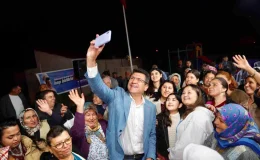 Mehmet Tosun, Bodrum’da Sahne Sanatları Oyununu İzledi