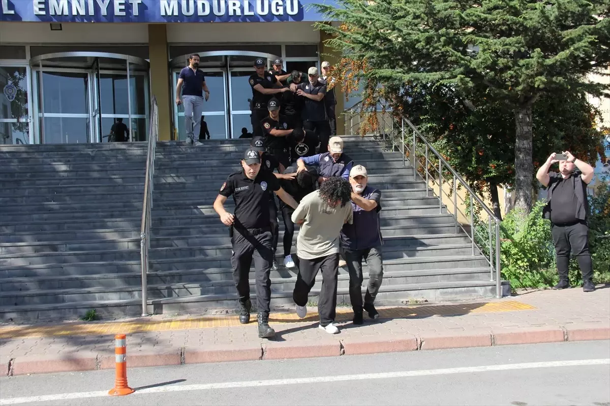 Siberağ-6 Operasyonunda 36 Şüpheli Adliyeye Sevk Edildi