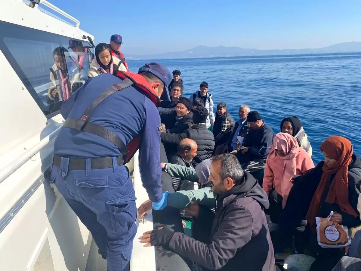 Kuşadası’nda 47 Düzensiz Göçmen Kurtarıldı