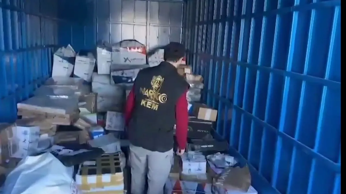Zehir tacirlerine darbe: 4 ton uyuşturucu, 2 milyondan fazla hap ele geçirildi