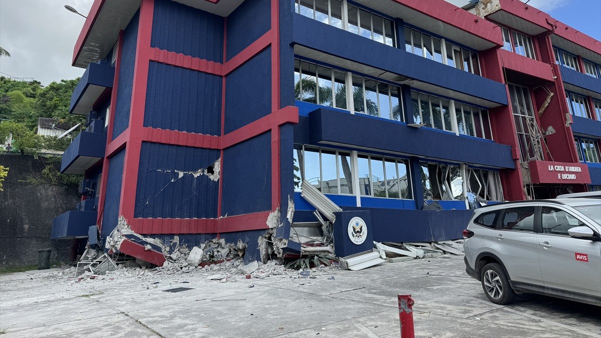 Ada ülkesi Vanuatu’da 7,3 büyüklüğünde deprem