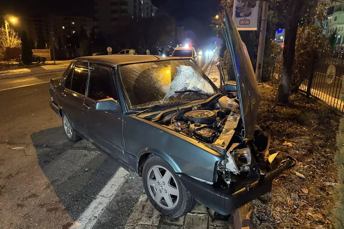 Elazığ’da Zincirleme Trafik Kazası: 3 Yaralı