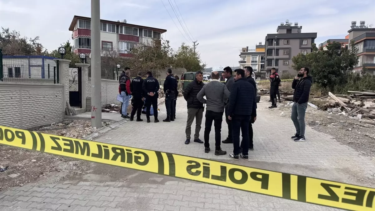 Mersin’de kadın cinayeti! Eşini yeni aldıkları evin önünde katletti
